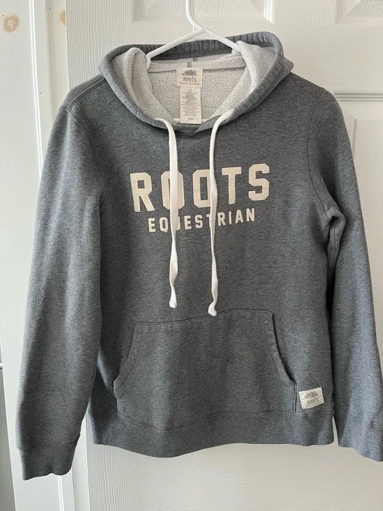 🌿 Roots Equestrian Hoodie – Size Medium | Cozy Classic Pullover 🐴 - Picture 1 of 7